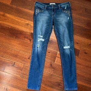 Hollister Jeans
9R
W 29
L 31
Color- Blue